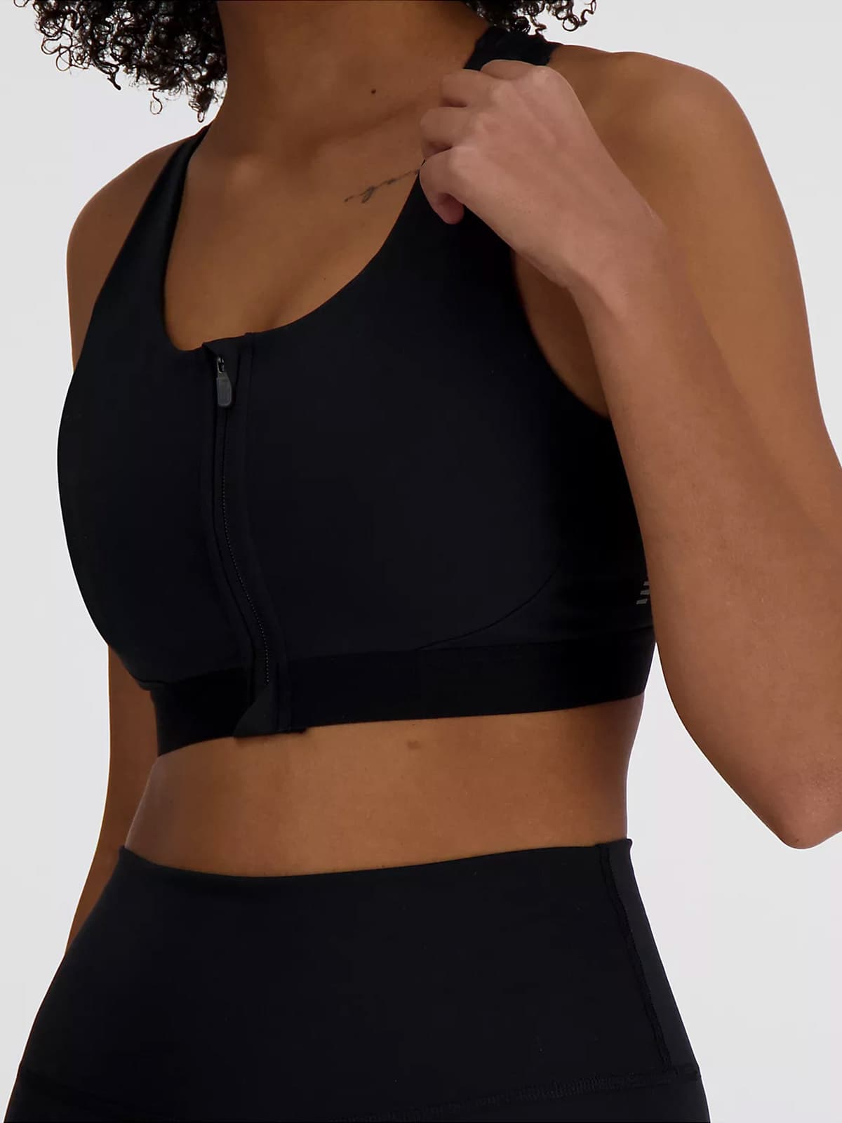 New Balance NB Sleek Medium Support Pocket Zip Front Bra Spor Sütyeni