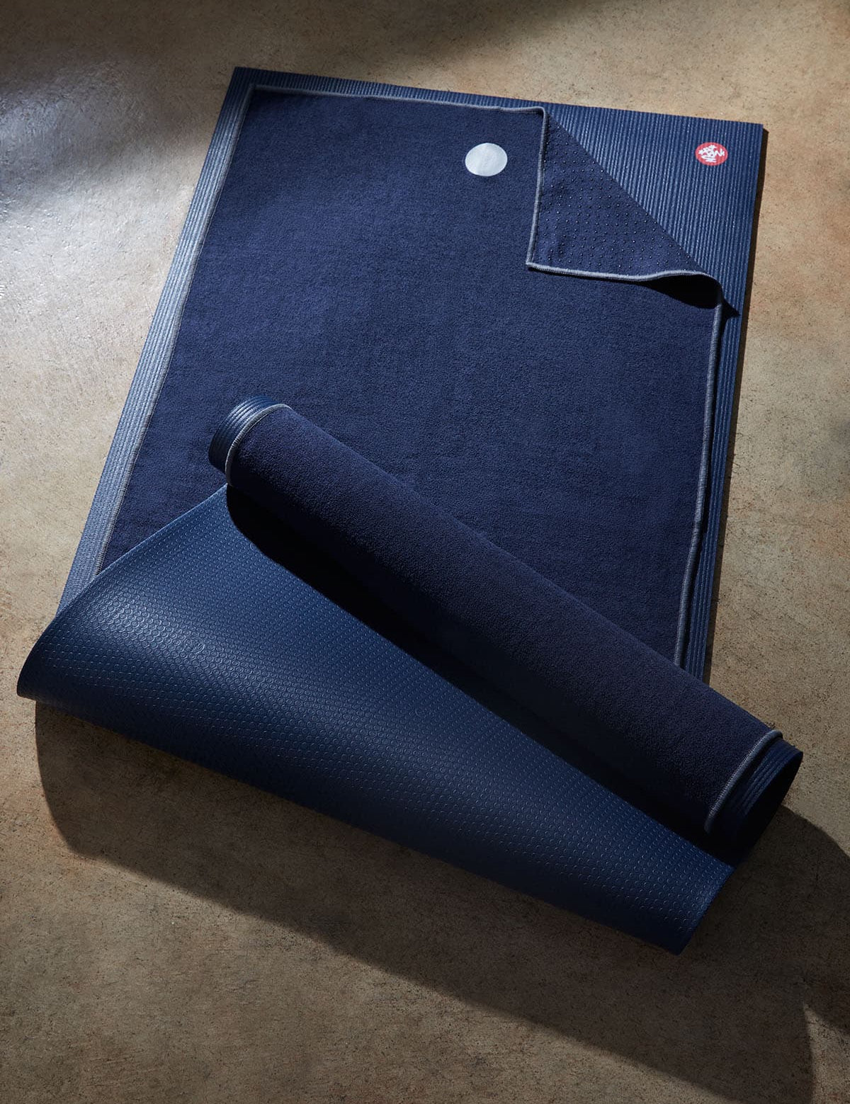 Manduka Yogitoes® Midnight Yoga Mat Havlusu