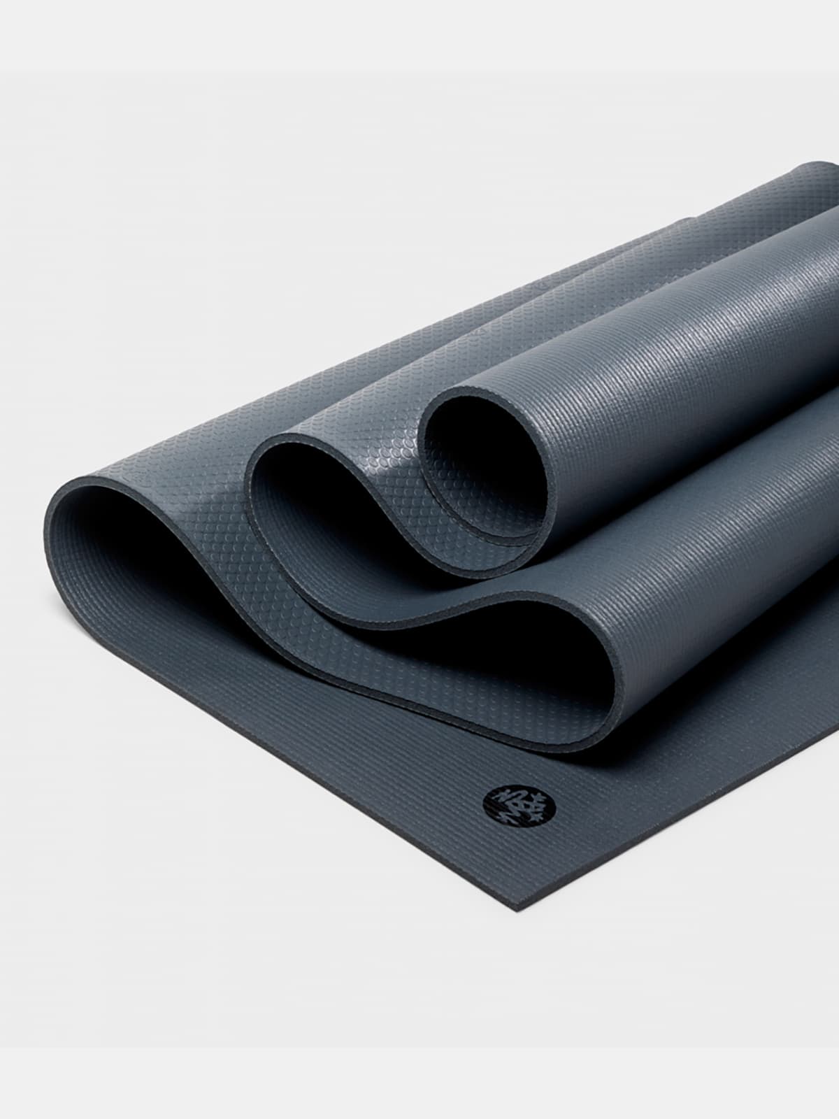 Manduka PRO™ Mat Black Thunder 6mm Yoga Matı