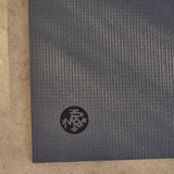 Manduka PRO™ Mat Black Thunder 6mm Yoga Matı