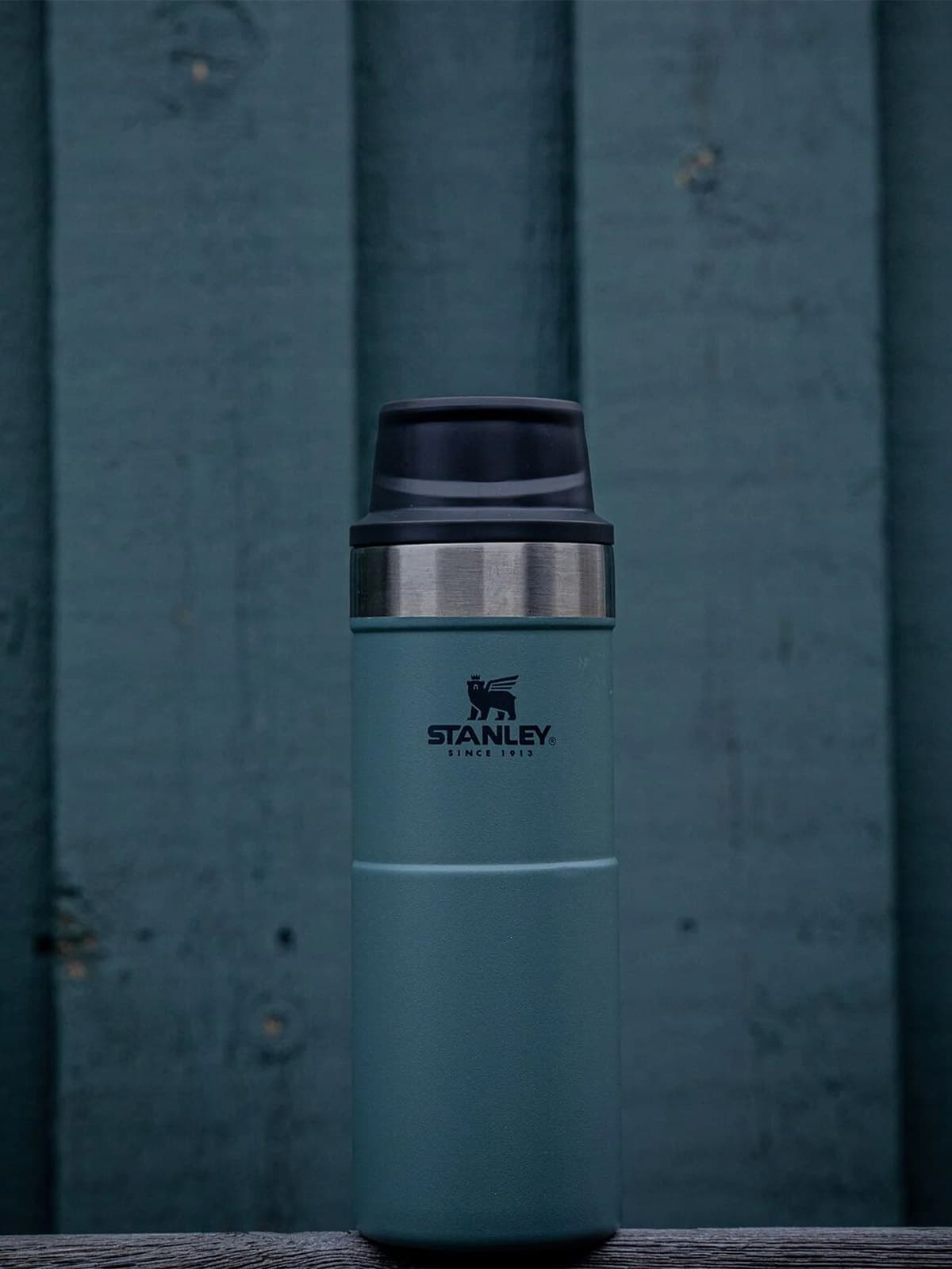 Stanley Classic Trigger-Action Travel Mug 0.35L Termos-5