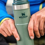 Stanley Stanley Classic Trigger-Action Travel Mug 0.47L Termos