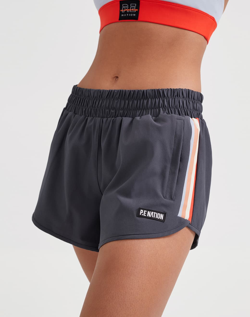 In Goal Short in Charcoal Spor Şort - Stilefit